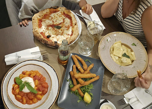 Ristorante Pizzeria La Bella Fiore (Vila Sol)