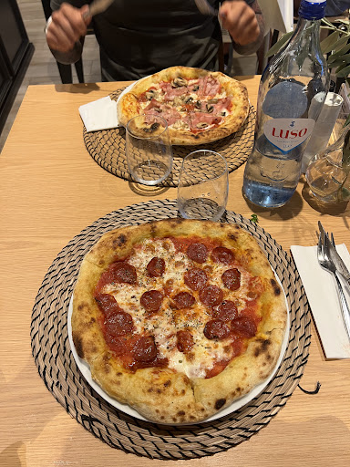 Pizzeria Emozione - Vera Trattoria Italiana