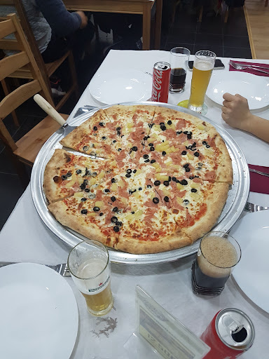 Cosmos Pizza