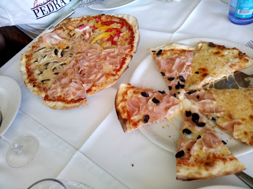 Pedrelli's Restaurante & Pizzaria
