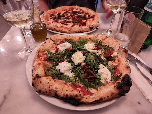 Pizzeria Bella Mia!