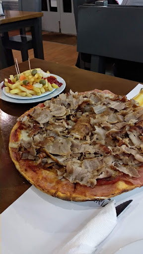 Pizzaria BUGGY Hamburgueria - Young Moment Lda.
