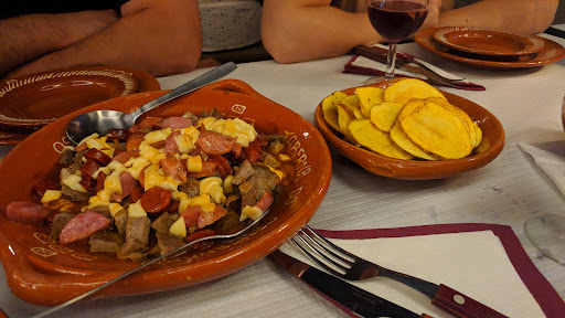 Taberna do Centenário - Steakhouse & Wine Bar - Esplanada