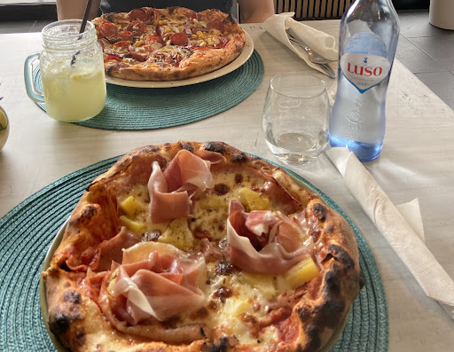 Urban Jazz Pizzeria & Café