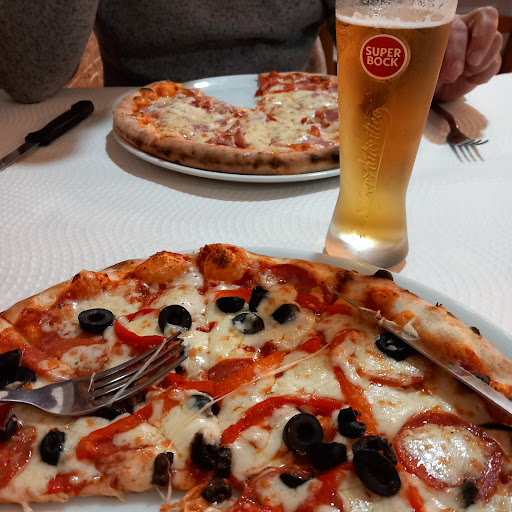 Pizzaria Forno a Lenha