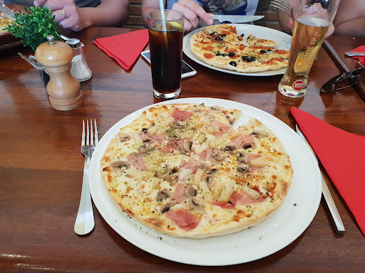 Pizzeria La Piazza