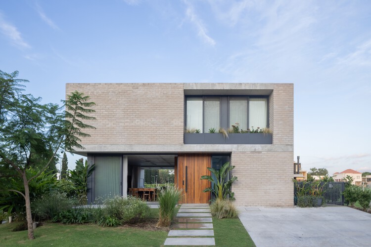 Casa Roma 1 Casa Roma: Estilo Italiano Elegante para Sua Casa