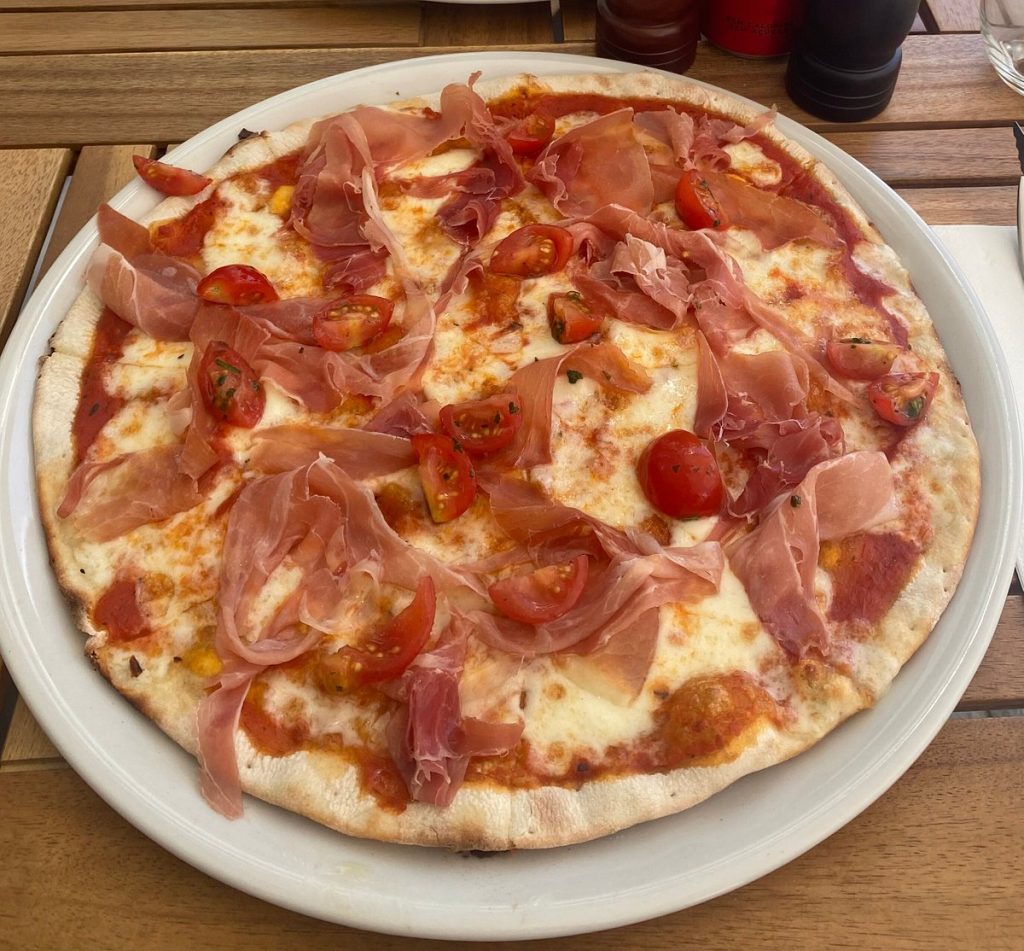 Pizzeria Posto 94 1 Pizzeria Posto 94: Pizza Autêntica e Ambiente Aconchegante em São Paulo